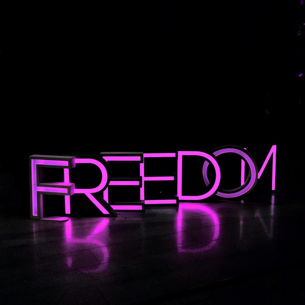 freedom-psychotherapy-decorative-image-authentic-living-london-grief-therapy